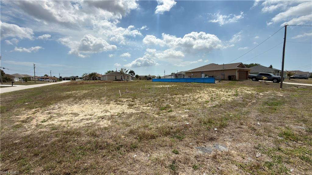 CAPE CORAL - Land