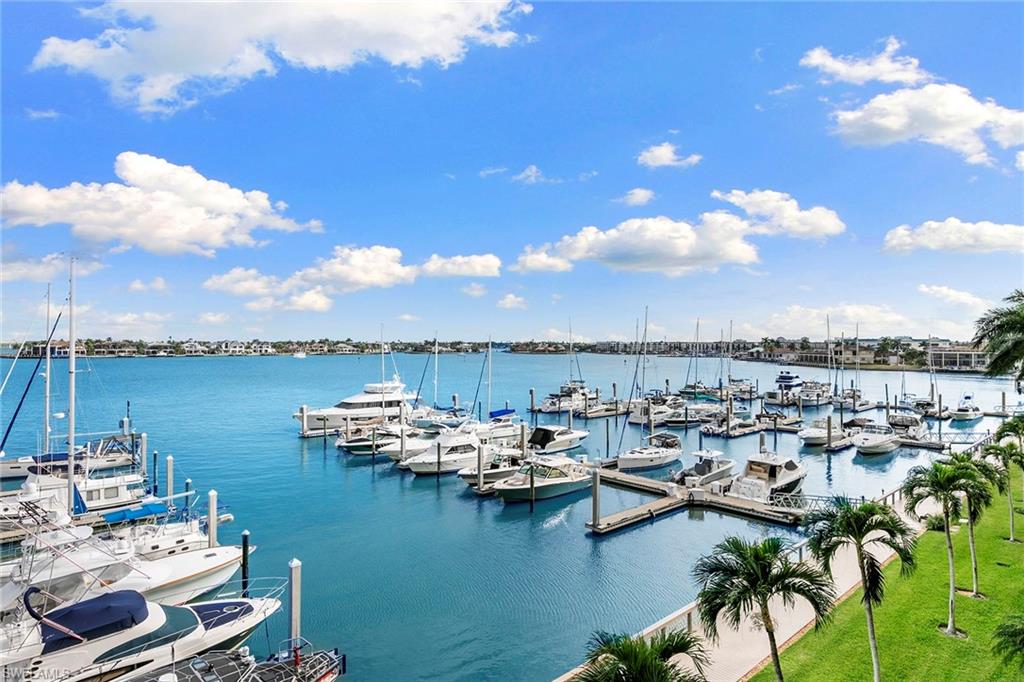 PIER 81 CONDOMINIUM - Residential