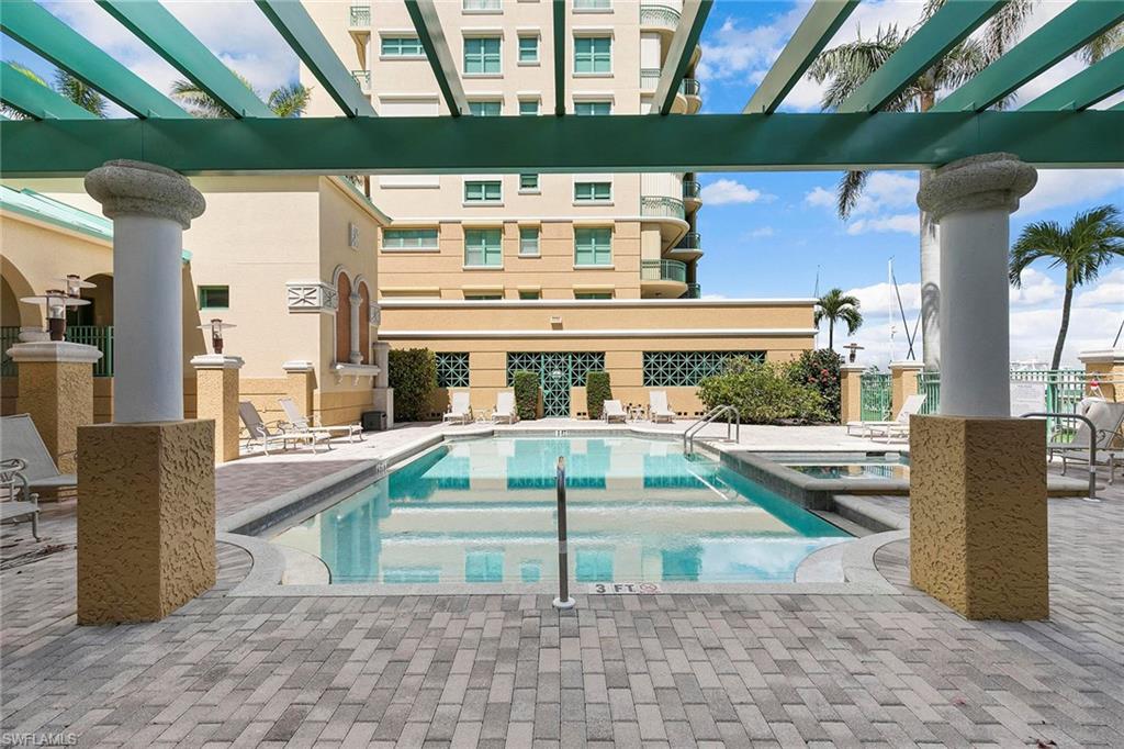 PIER 81 CONDOMINIUM - Residential