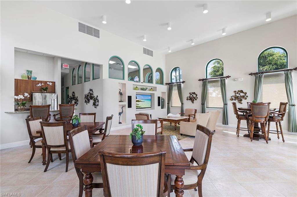 PIER 81 CONDOMINIUM - Residential