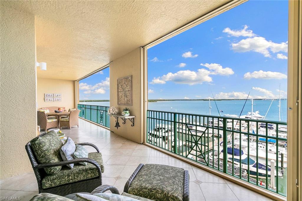 PIER 81 CONDOMINIUM - Residential