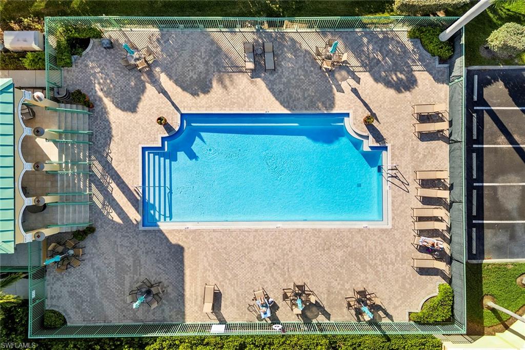 PIER 81 CONDOMINIUM - Residential