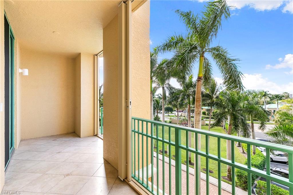 PIER 81 CONDOMINIUM - Residential