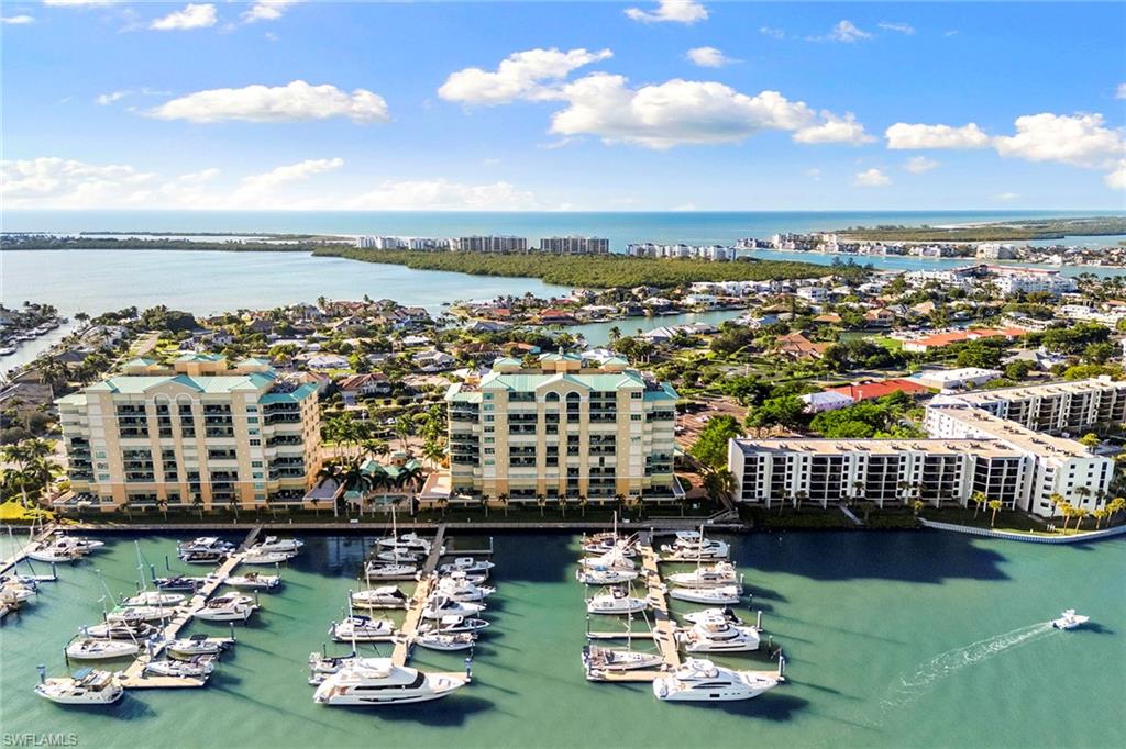 PIER 81 CONDOMINIUM - Residential