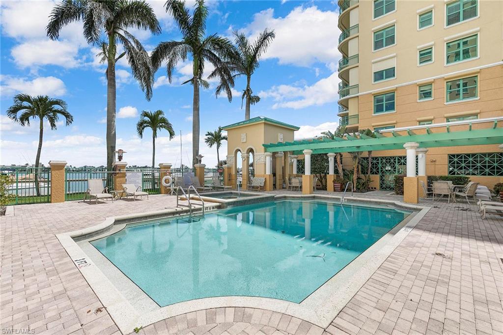 PIER 81 CONDOMINIUM - Residential