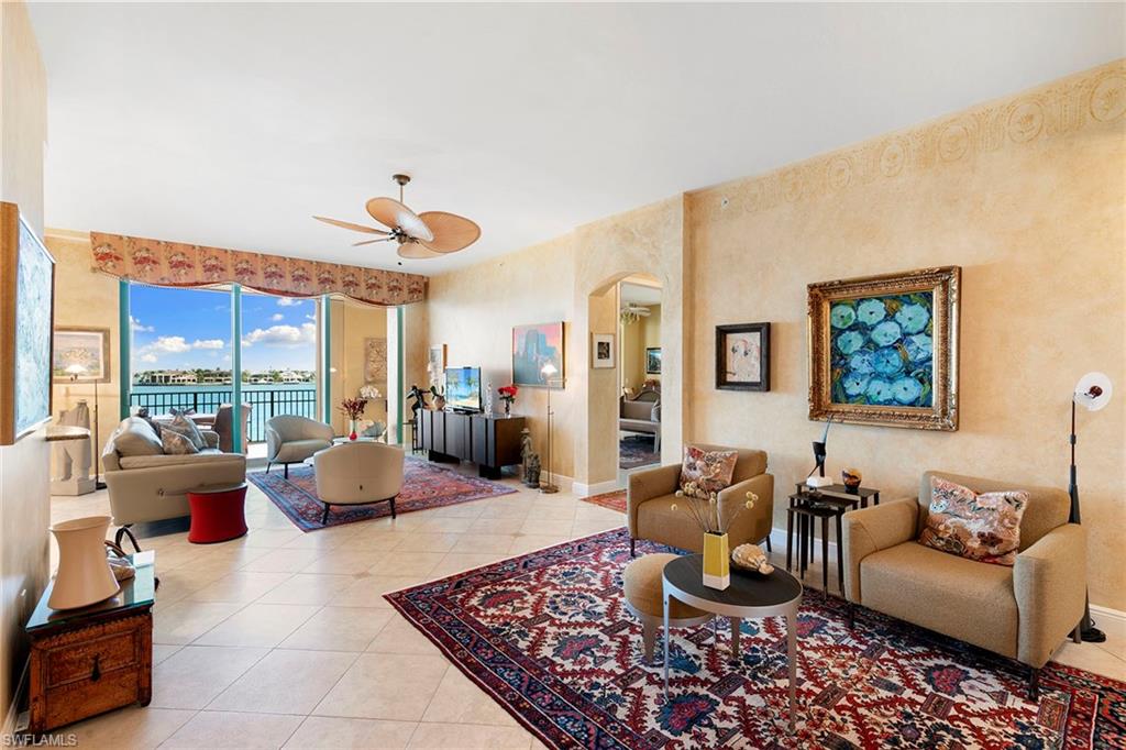 PIER 81 CONDOMINIUM - Residential