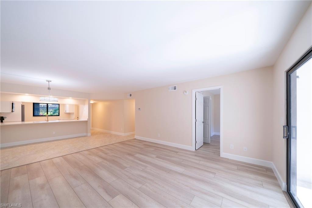 NEWPORT GLEN - Residential