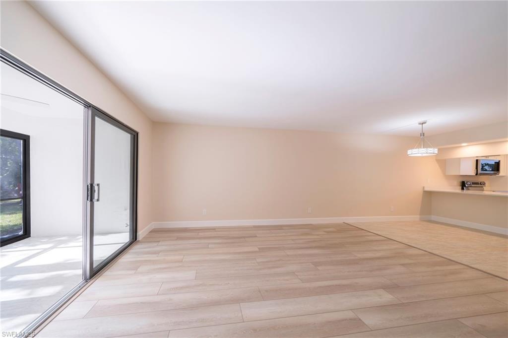 NEWPORT GLEN - Residential