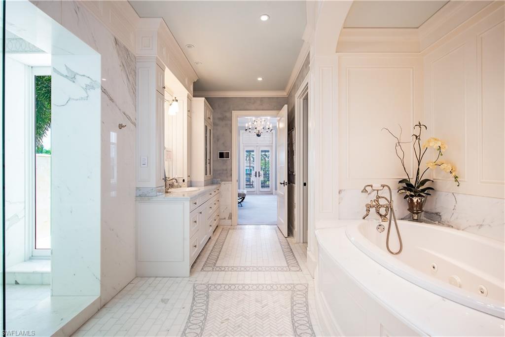 AQUALANE SHORES - Residential