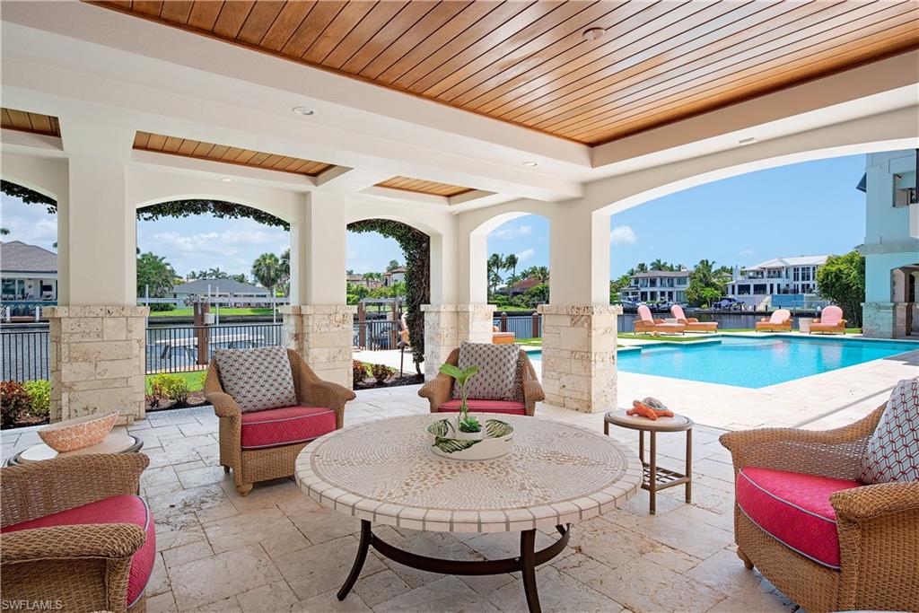 AQUALANE SHORES - Residential