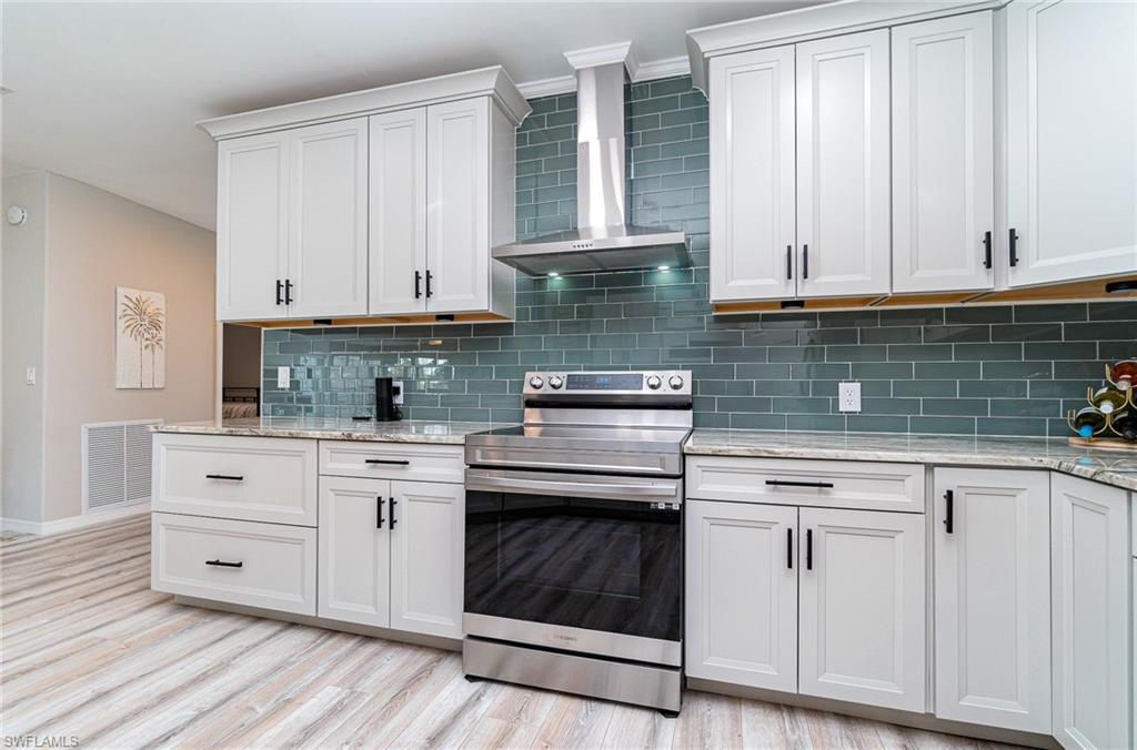 BAYSIDE ESTATES - Residential