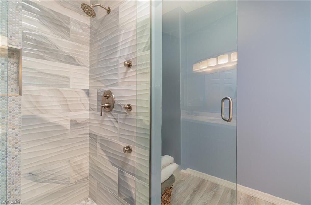 BAYSIDE ESTATES - Residential