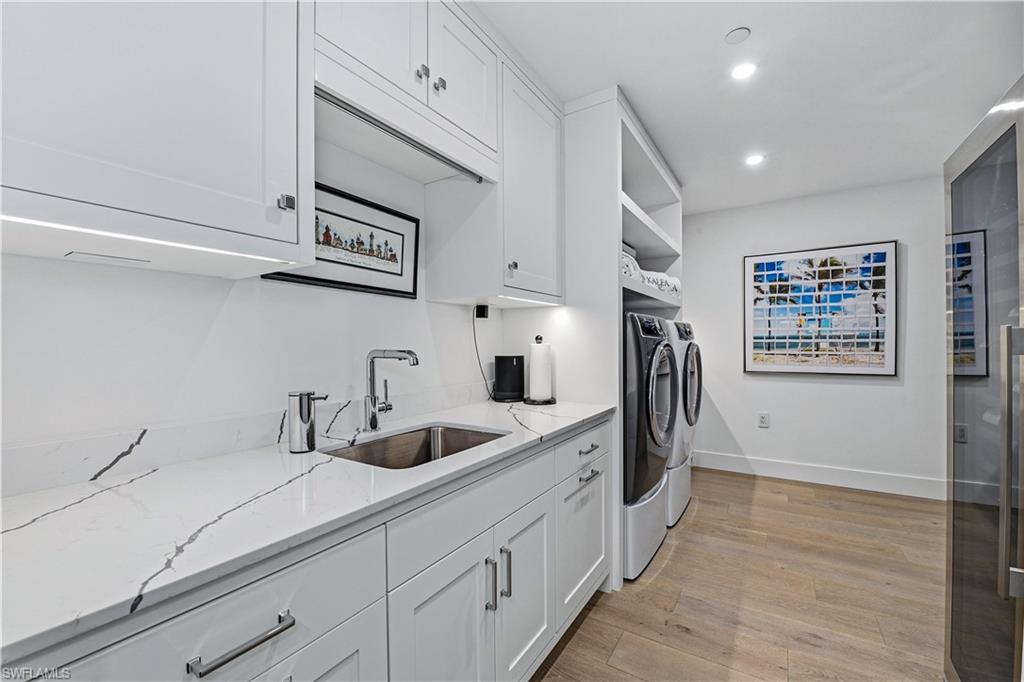 KALEA BAY TOWER 300 - Residential