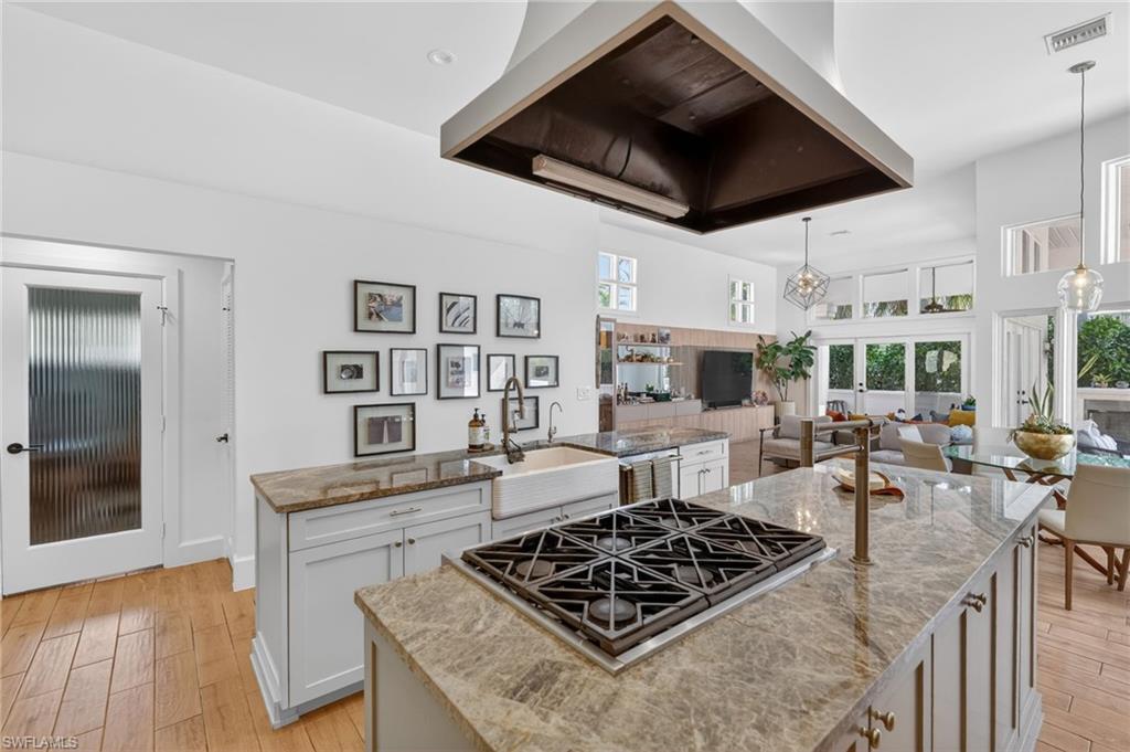 PALM RIVER ESTATES - Residential