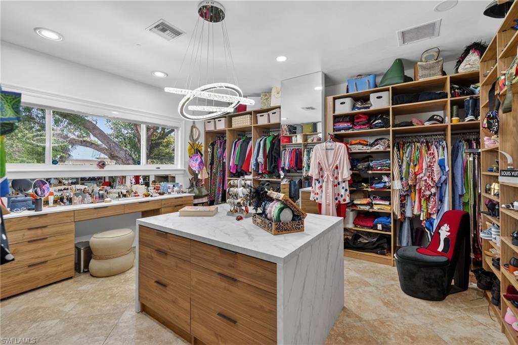 PALM RIVER ESTATES - Residential