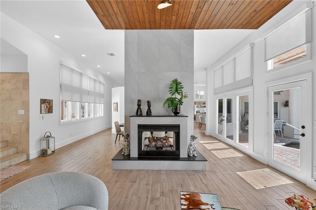 PALM RIVER ESTATES - Residential