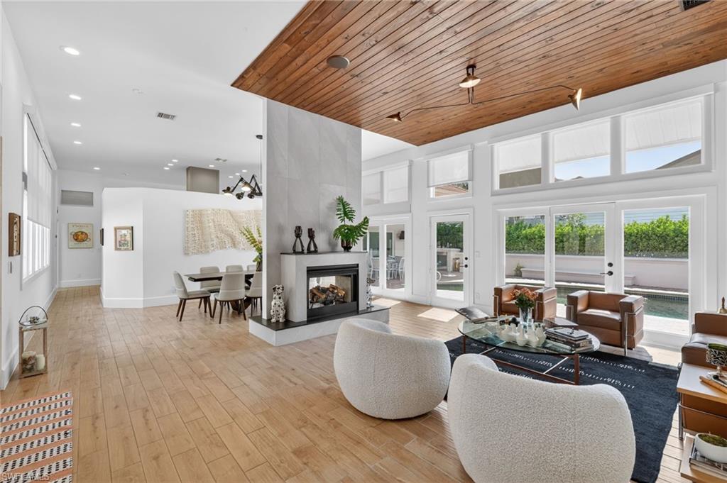 PALM RIVER ESTATES - Residential