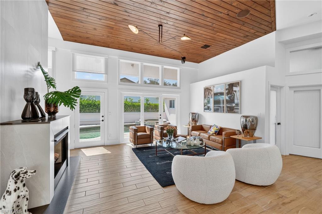 PALM RIVER ESTATES - Residential