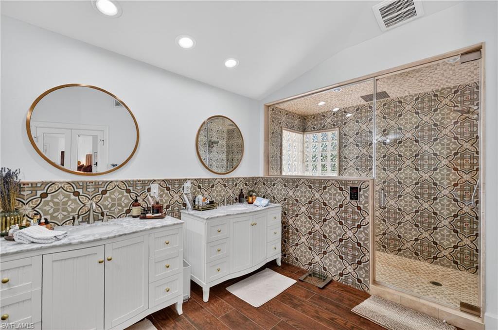 PALM RIVER ESTATES - Residential