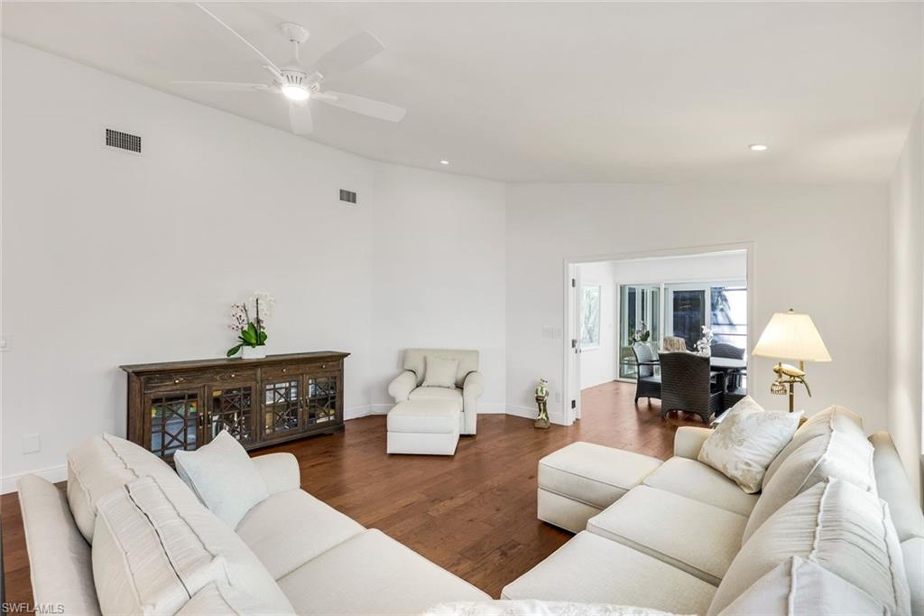 NAPLES PARK - Residential