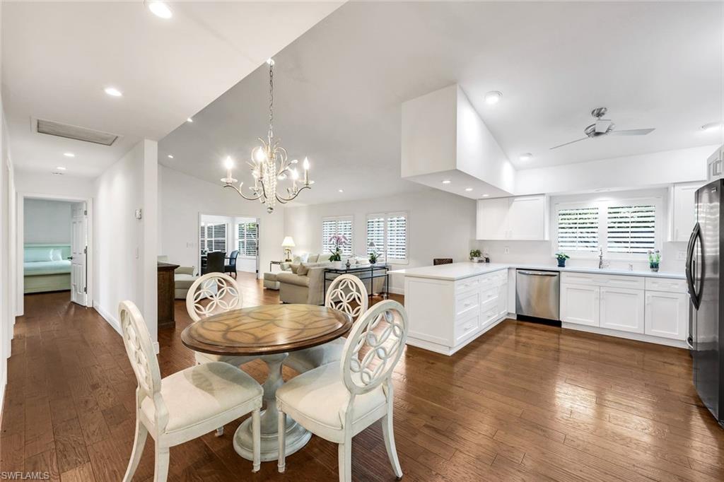 NAPLES PARK - Residential