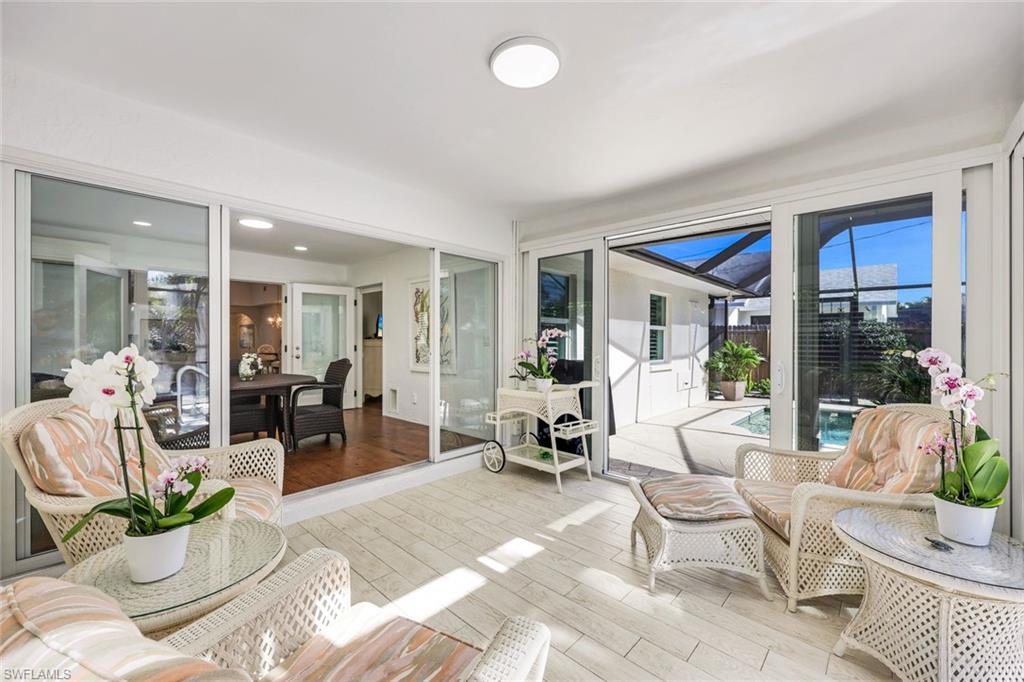 NAPLES PARK - Residential