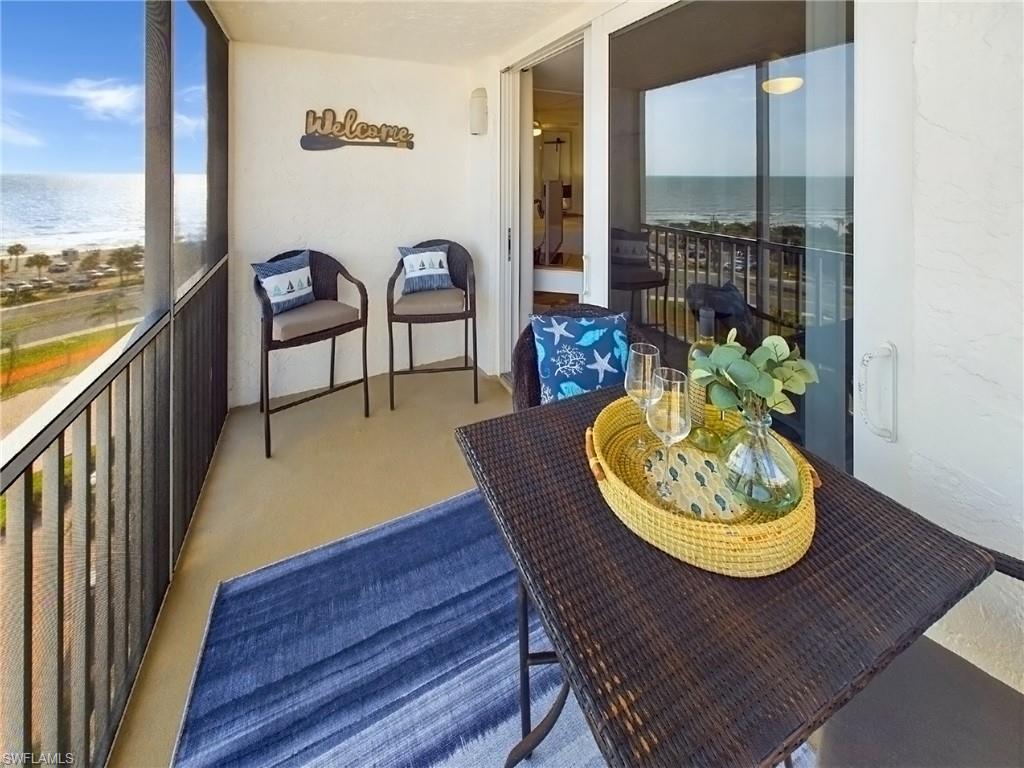 BEACH AND TENNIS CLUB - Residential