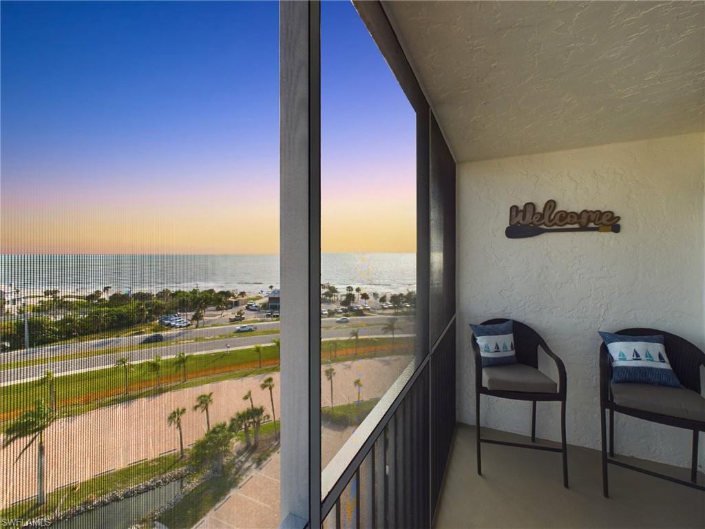 BEACH AND TENNIS CLUB - Residential