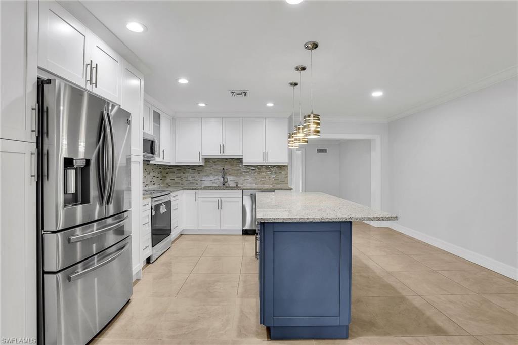 GOLDEN GATE ESTATES - Residential