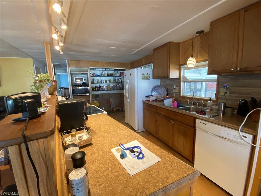 OLD BRIDGE VILLAGE - Residential