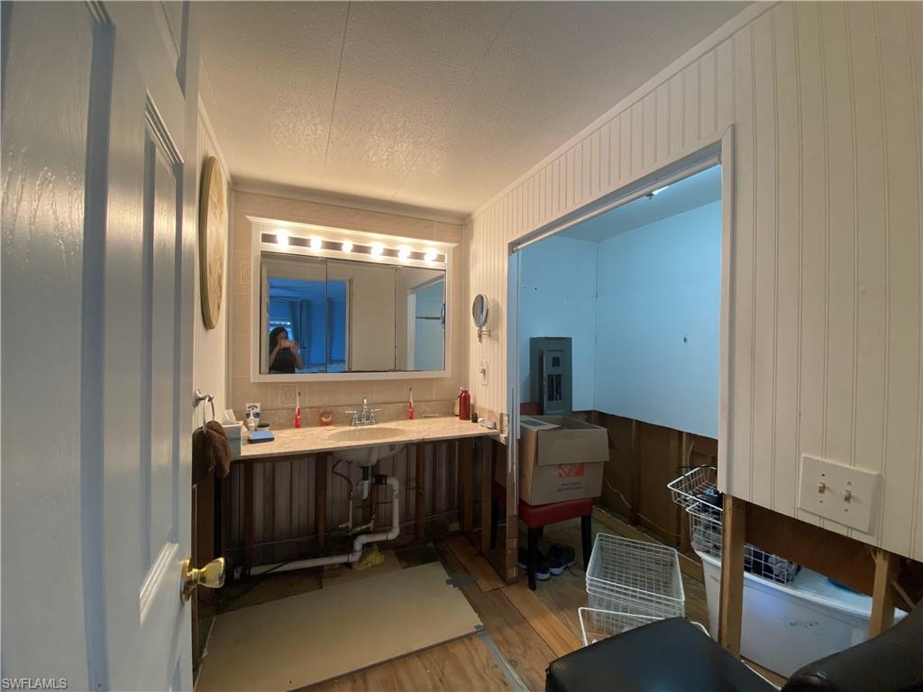 OLD BRIDGE VILLAGE - Residential