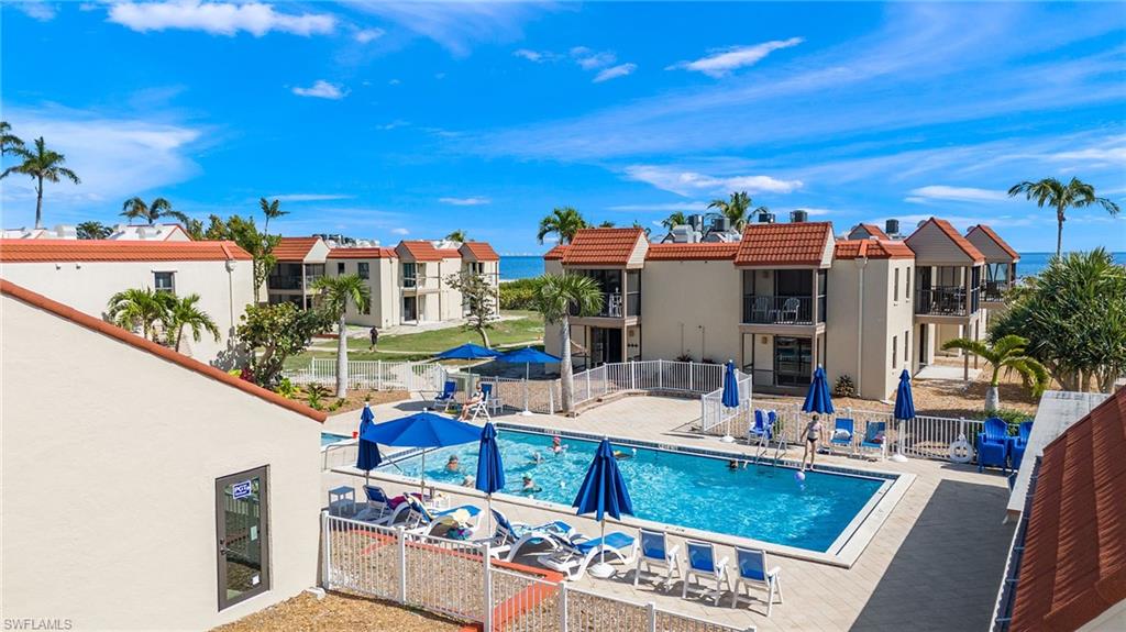SANIBEL MOORINGS CONDO - Residential