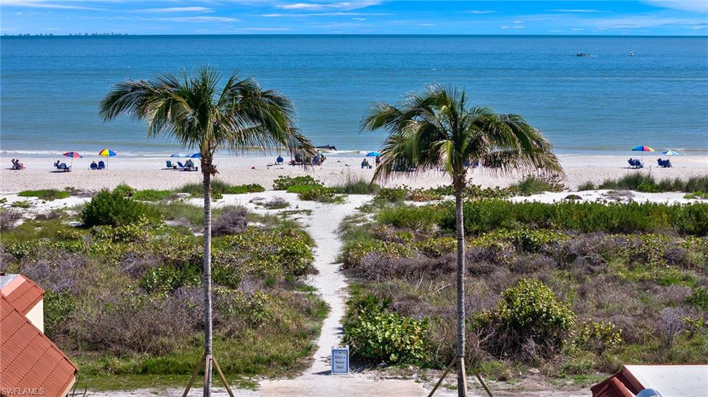 SANIBEL MOORINGS CONDO - Residential