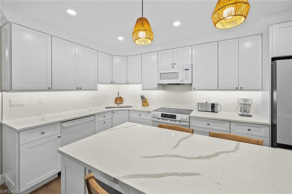 SANIBEL MOORINGS CONDO - Residential