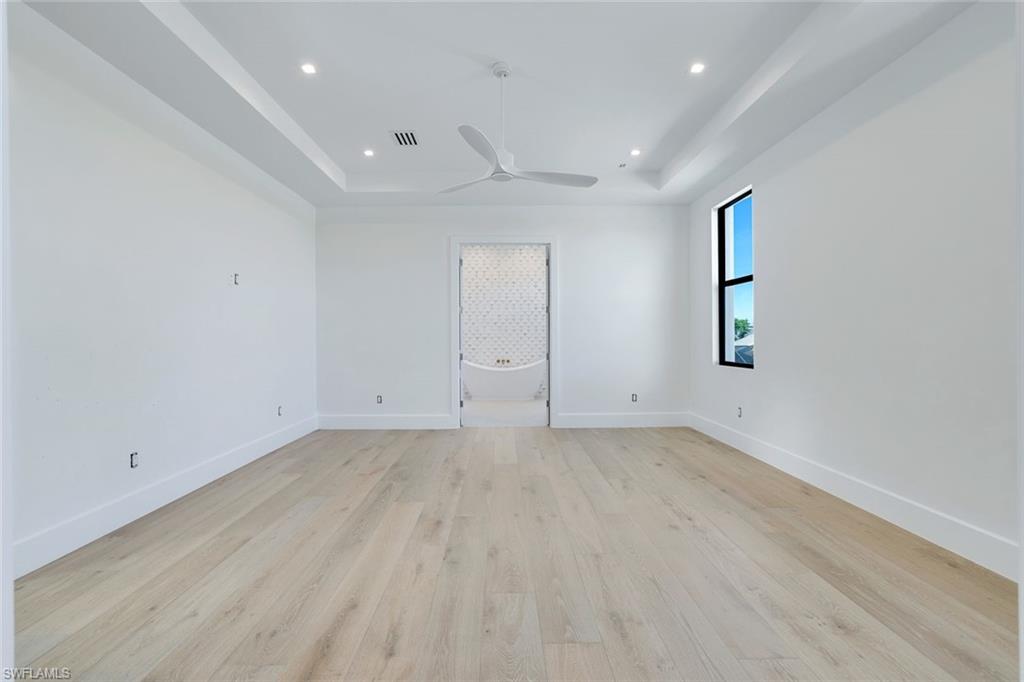 NAPLES PARK - Residential