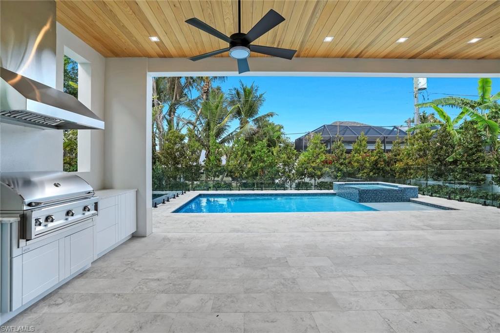 NAPLES PARK - Residential