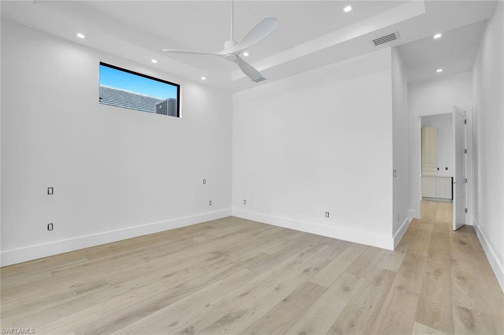 NAPLES PARK - Residential