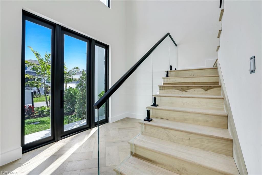 NAPLES PARK - Residential