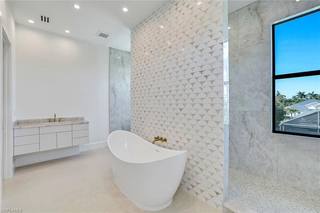 NAPLES PARK - Residential