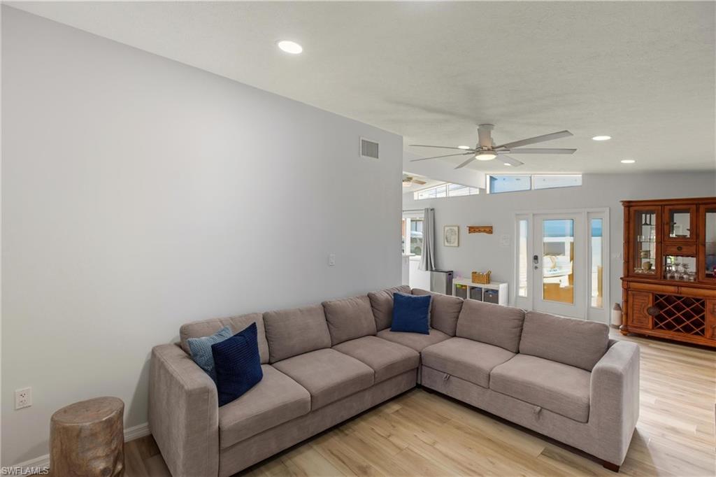 LEILANI - Residential