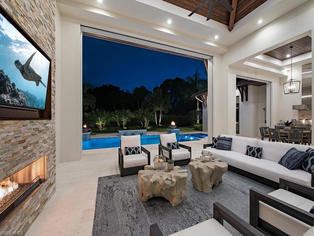 PINECREST AT PELICAN BAY - Residential