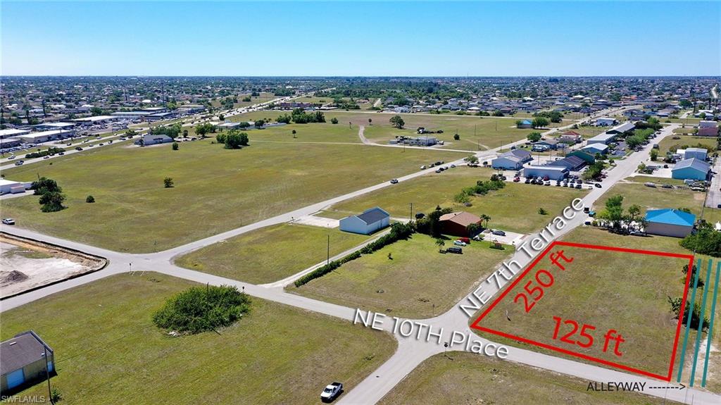 CAPE CORAL - Land