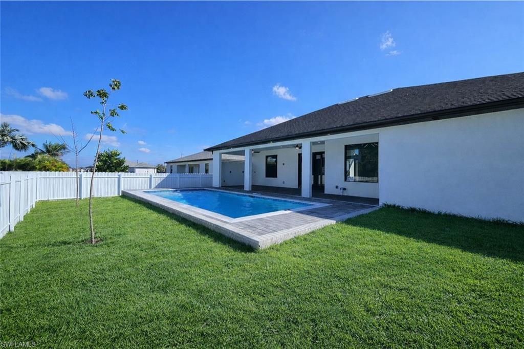 CAPE CORAL - Residential