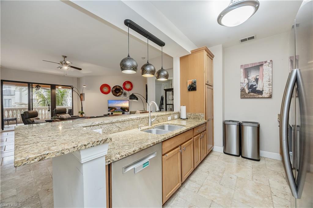 THE RESIDENCES AT COCONUT POINT - Residential