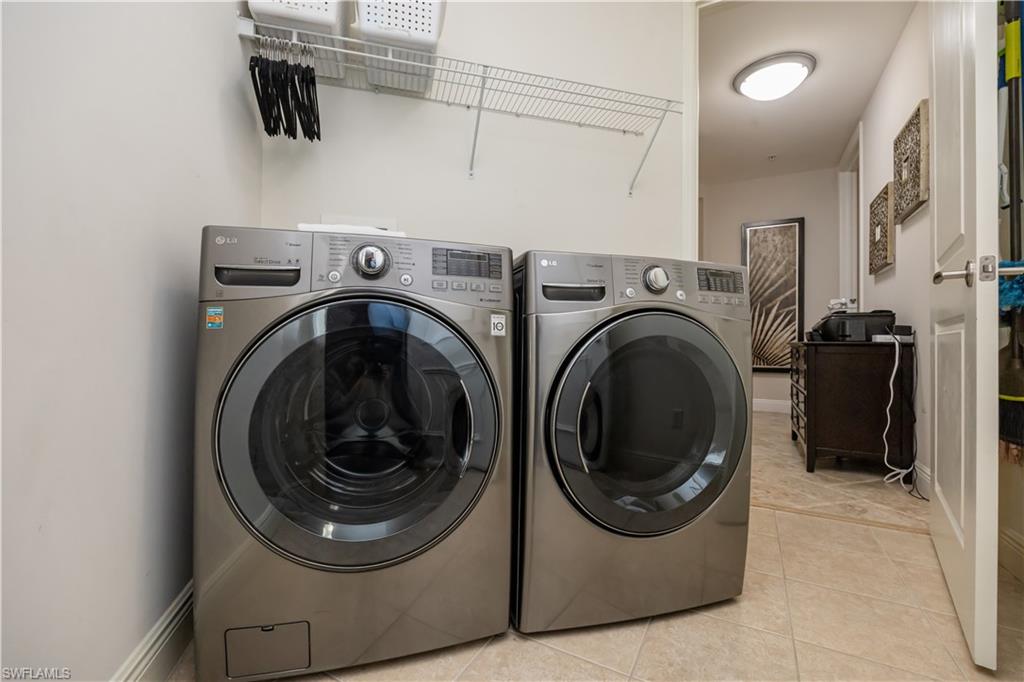 THE RESIDENCES AT COCONUT POINT - Residential