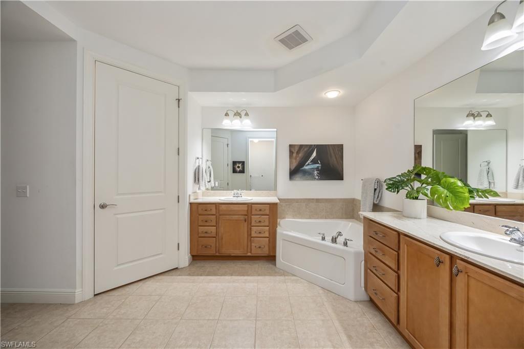 THE RESIDENCES AT COCONUT POINT - Residential