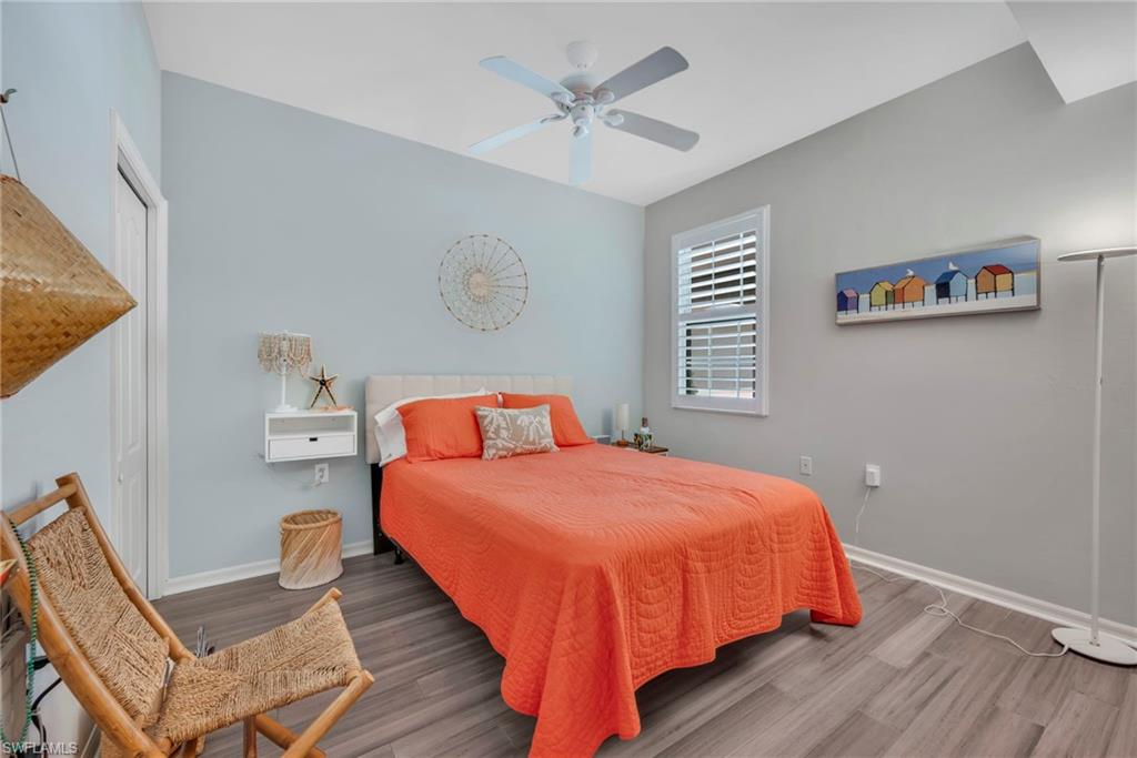 LAUREL GREENS - Residential