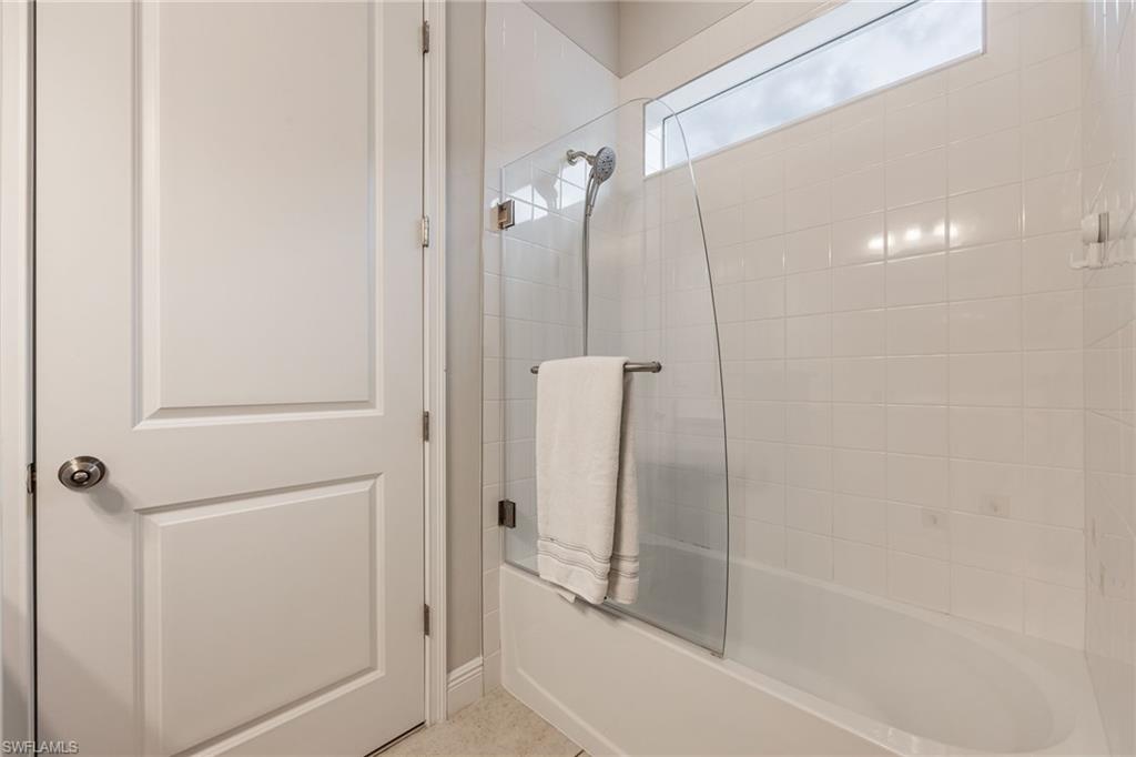 COMPASS LANDING - Residential Lease