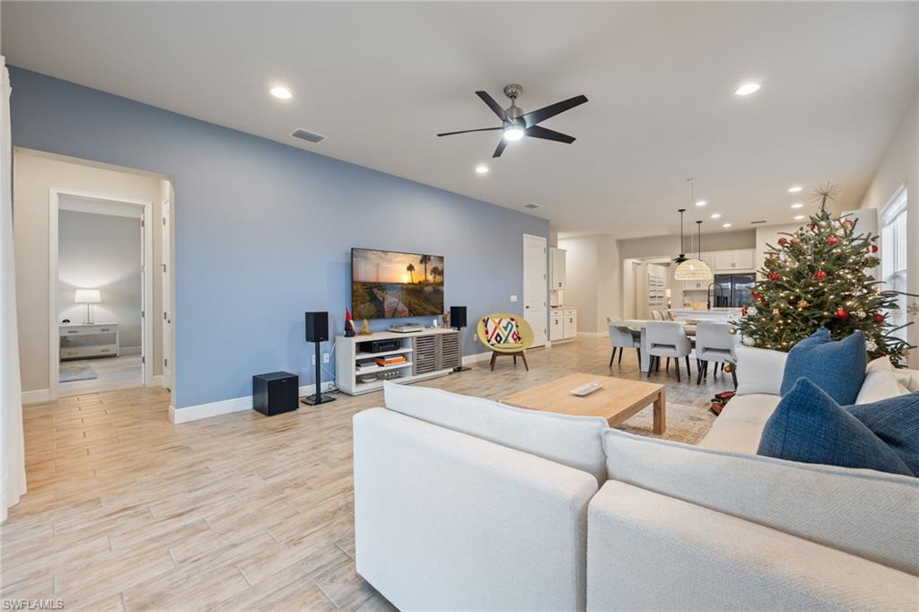 COMPASS LANDING - Residential Lease