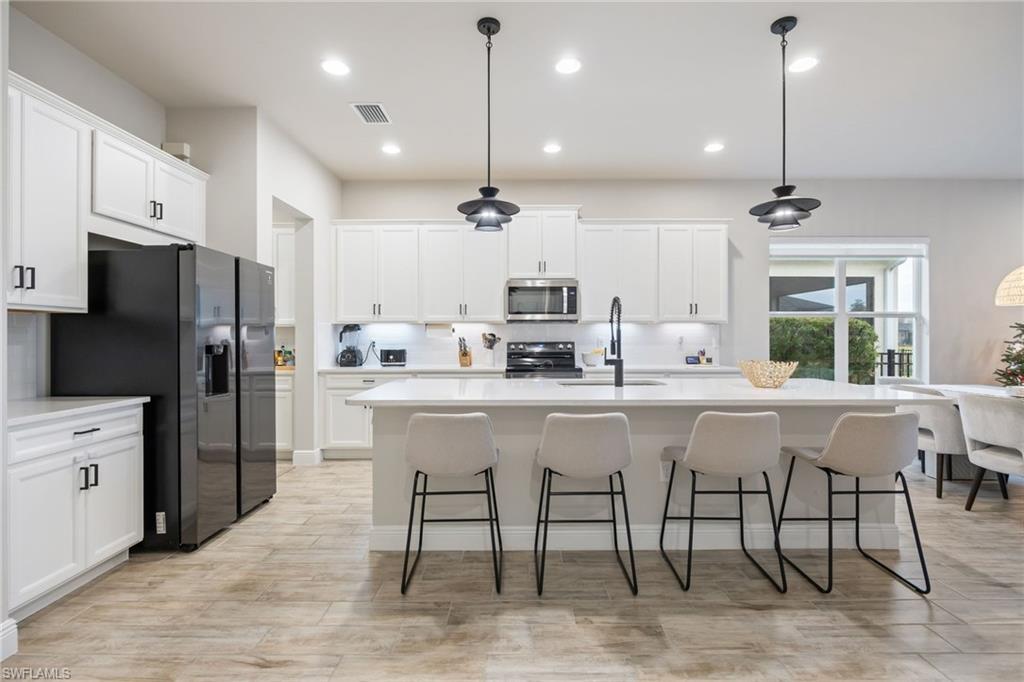 COMPASS LANDING - Residential Lease